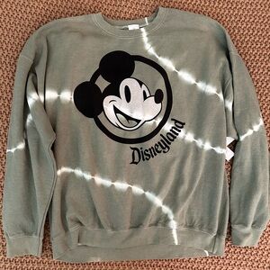 NWT Disneyland Mickey Sweatshirt